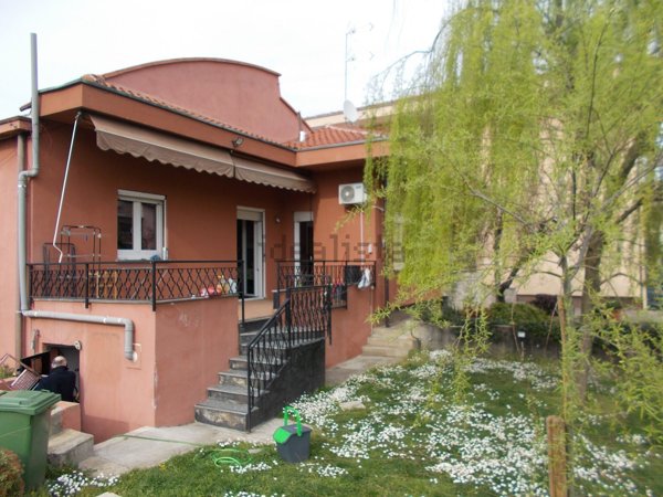 appartamento in vendita a Cairate