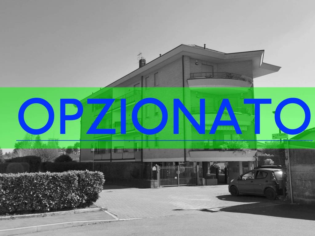 appartamento in vendita a Cairate