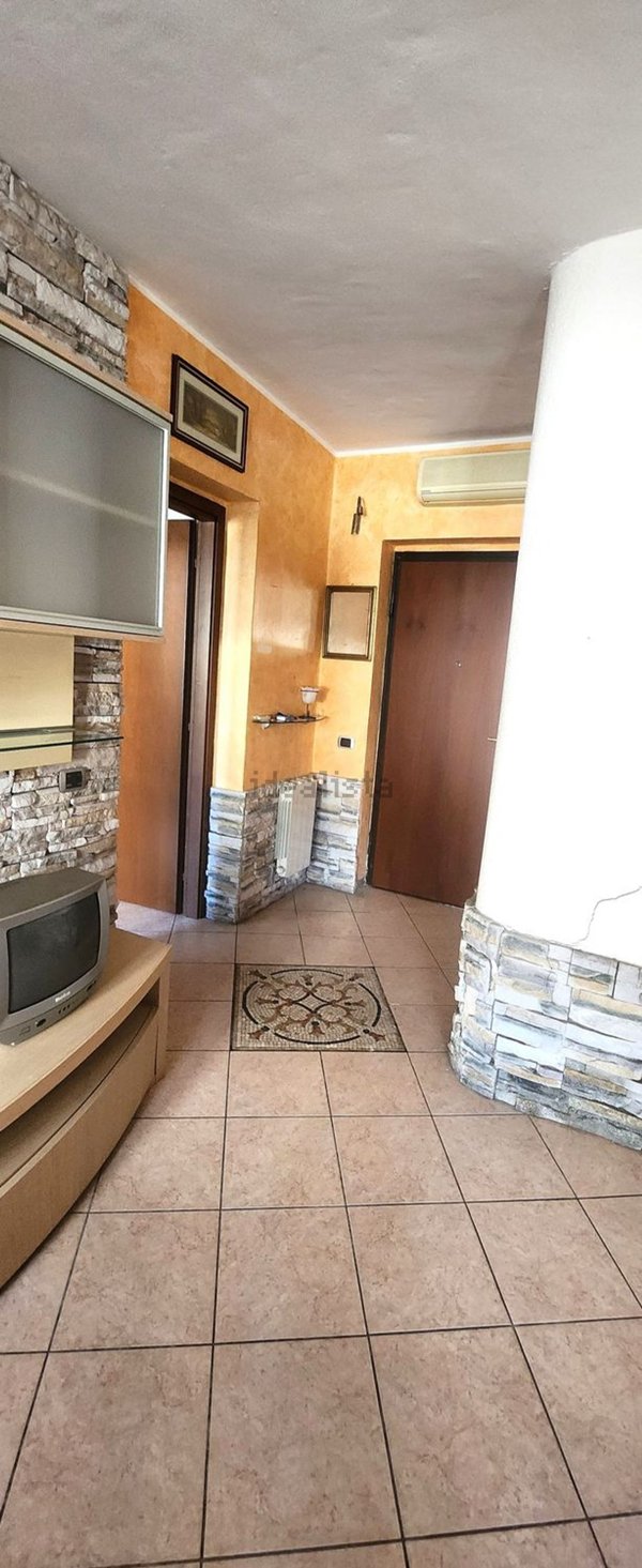 appartamento in vendita a Cairate in zona Bolladello