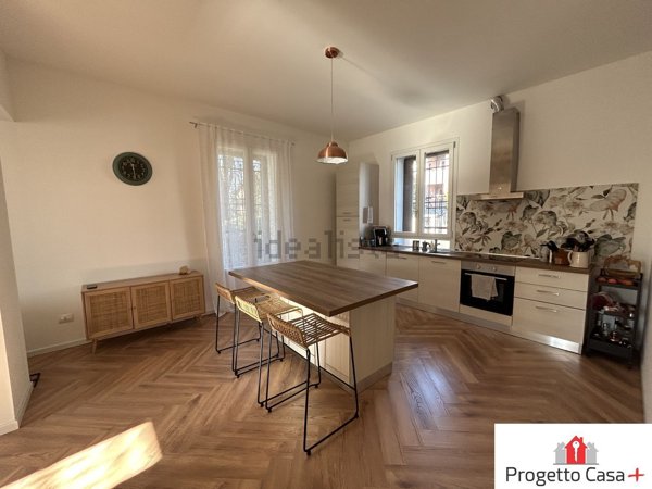 casa indipendente in vendita a Cairate