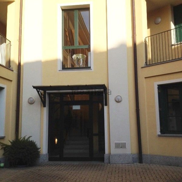 appartamento in vendita a Cairate
