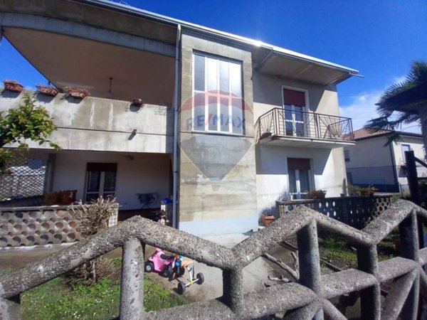 casa indipendente in vendita a Cairate