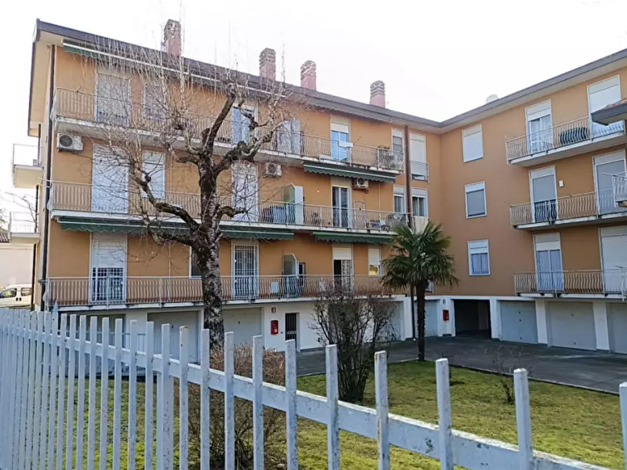 appartamento in vendita a Cairate