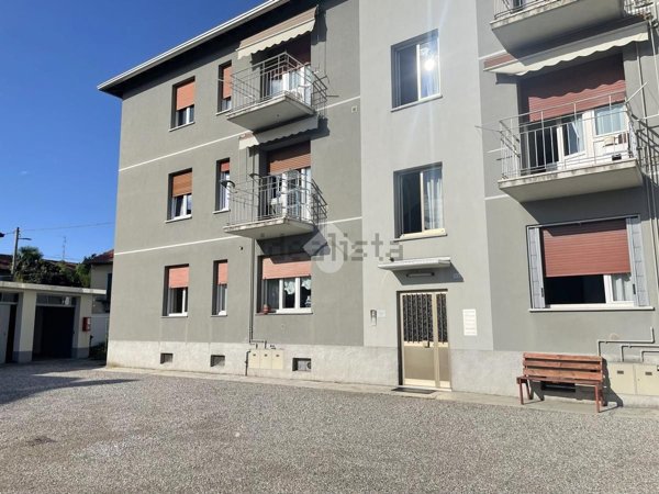 appartamento in vendita a Cairate