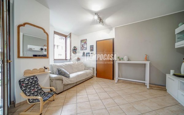 appartamento in vendita a Cairate