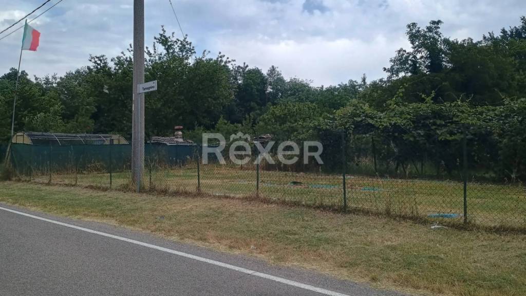 terreno edificabile in vendita a Cairate