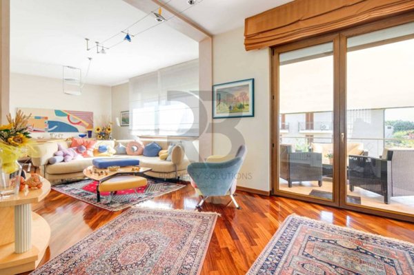 casa indipendente in vendita a Cairate