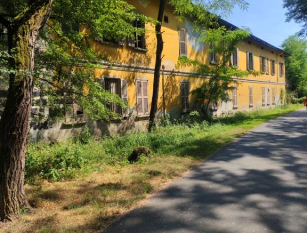 pentavano in vendita a Cairate