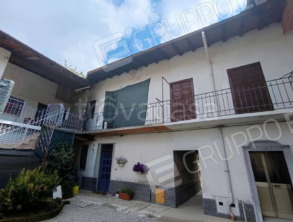 appartamento in vendita a Cairate