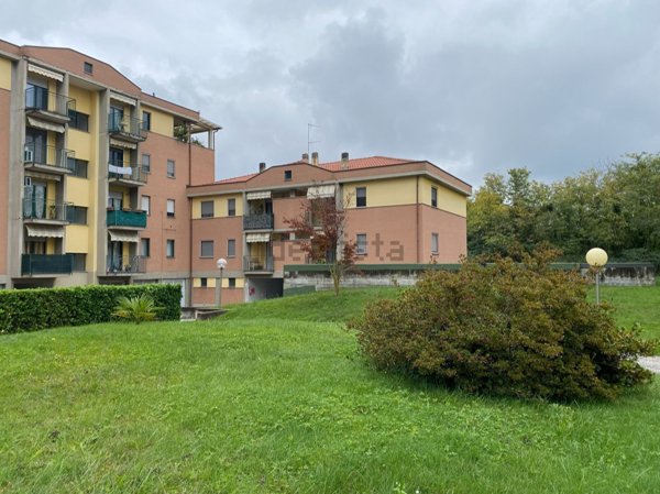 appartamento in vendita a Cairate