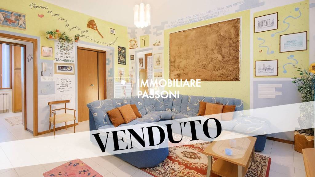 appartamento in vendita a Cairate in zona Peveranza