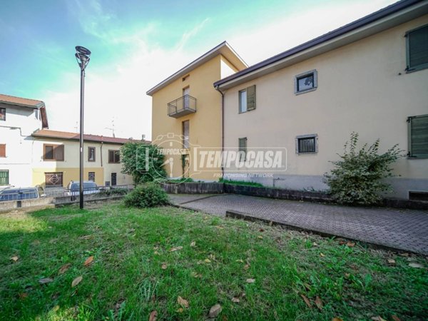appartamento in vendita a Cairate