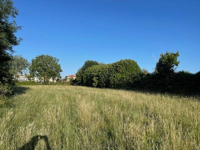 terreno edificabile in vendita a Cairate in zona Bolladello