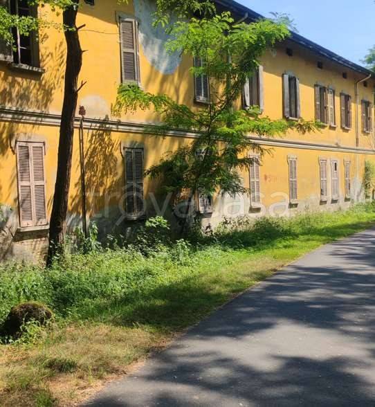 intera palazzina in vendita a Cairate