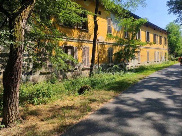 casa indipendente in vendita a Cairate