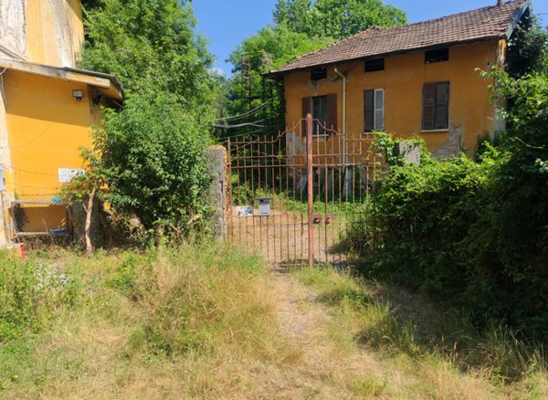 appartamento in vendita a Cairate