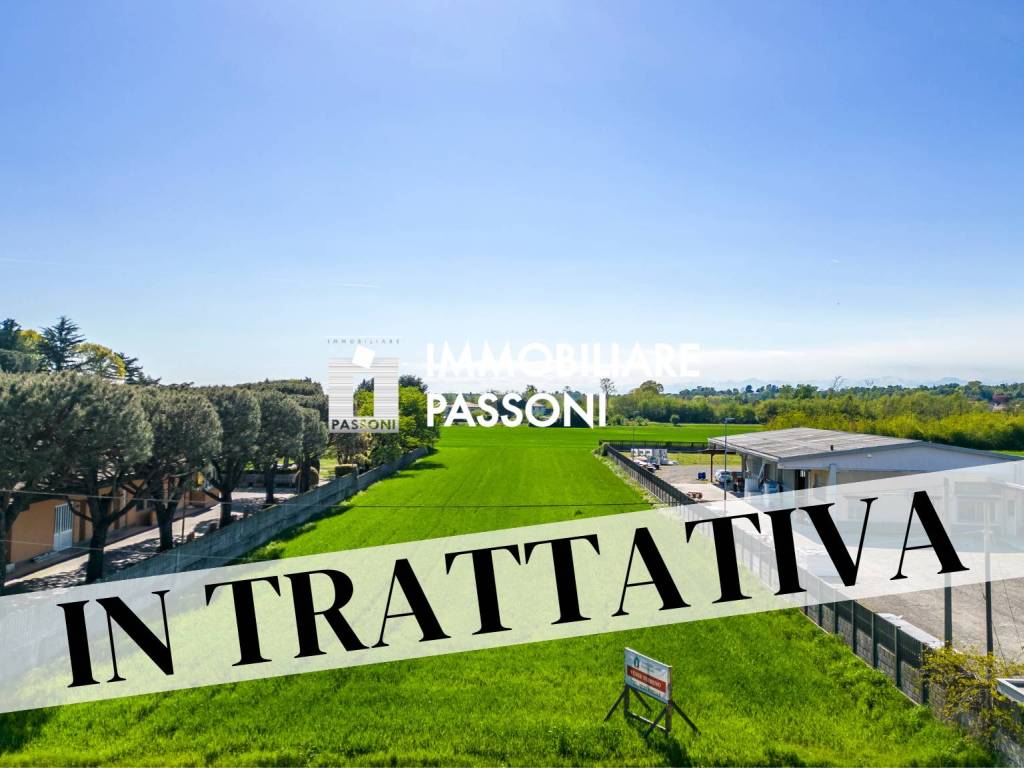 terreno edificabile in vendita a Cairate