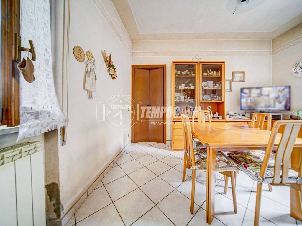 appartamento in vendita a Cairate