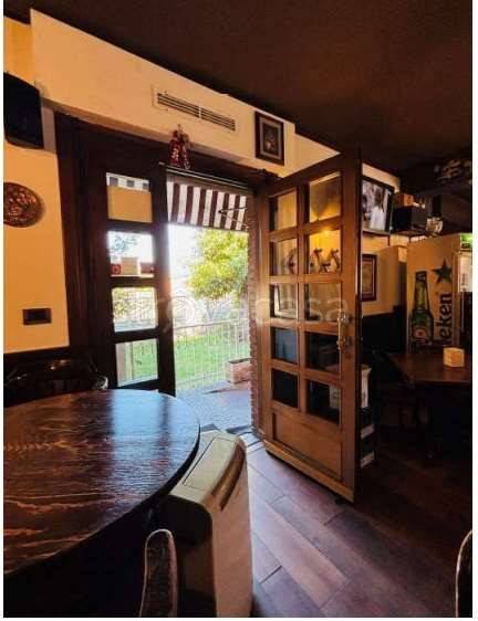 negozio in vendita a Cairate