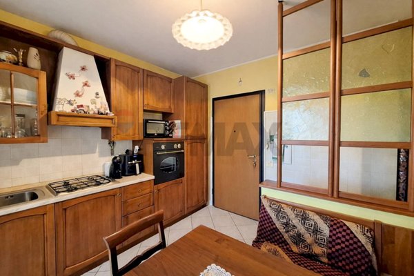 appartamento in vendita a Cairate