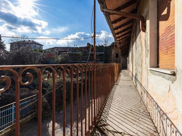 appartamento in vendita a Cairate