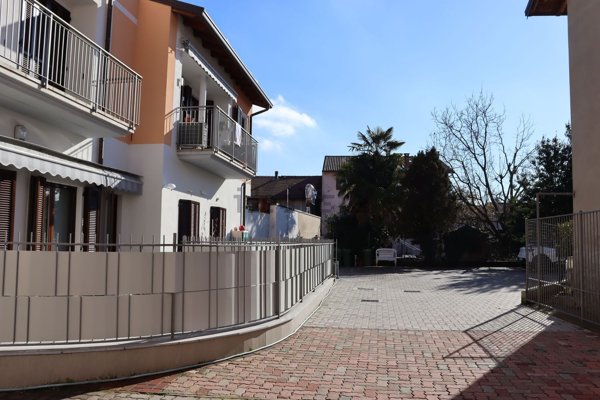 appartamento in vendita a Cairate