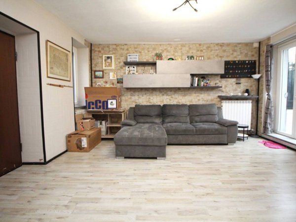 appartamento in vendita a Cairate