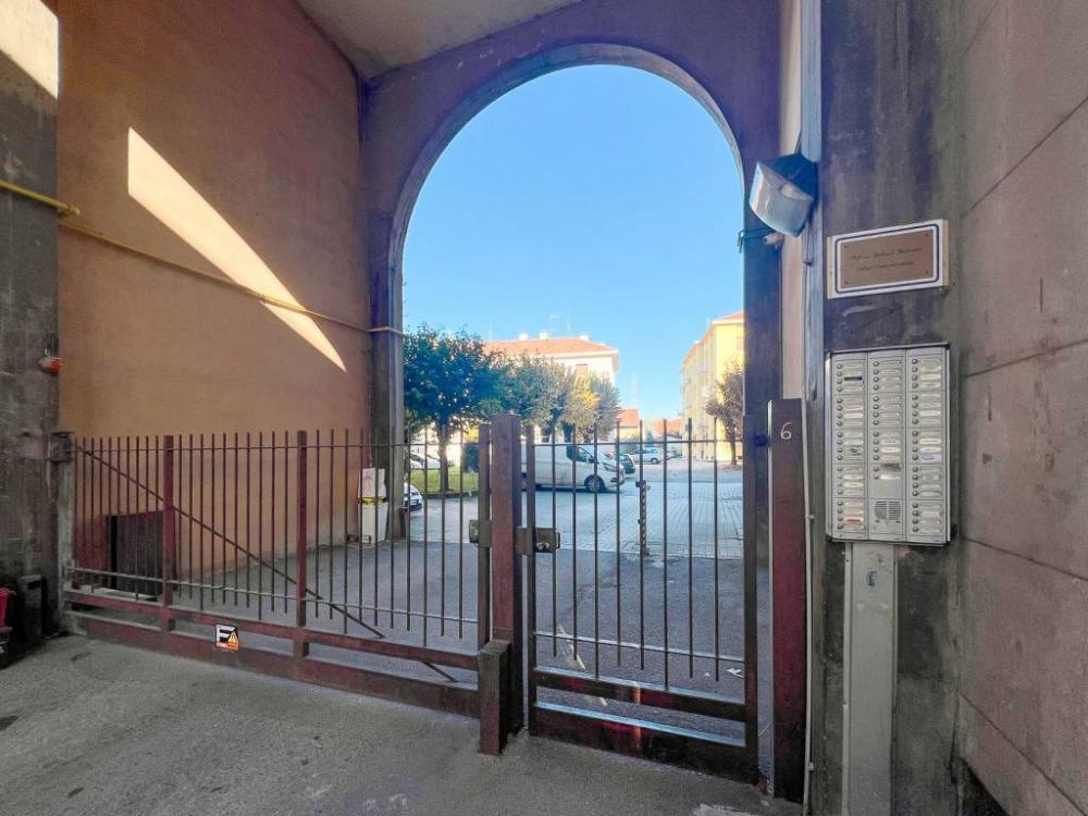 appartamento in vendita a Cairate