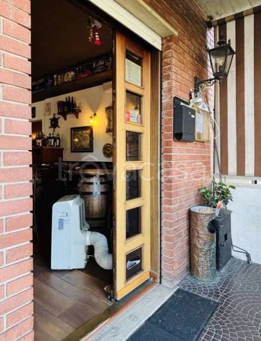 negozio in vendita a Cairate