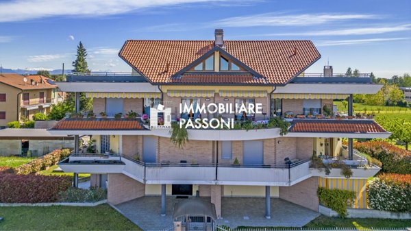 appartamento in vendita a Cairate