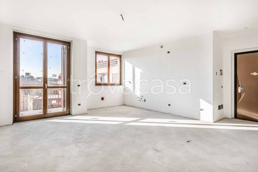 appartamento in vendita a Cairate