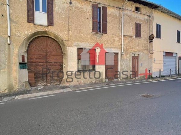 appartamento in vendita a Cairate