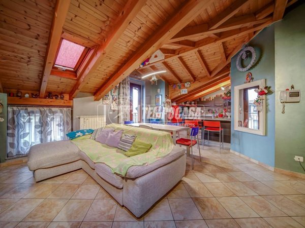 appartamento in vendita a Cairate