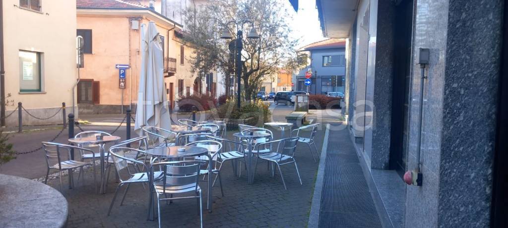negozio in vendita a Cairate