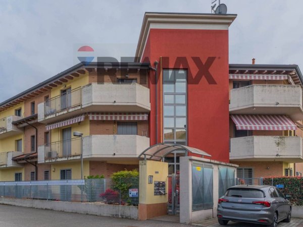 appartamento in vendita a Cairate