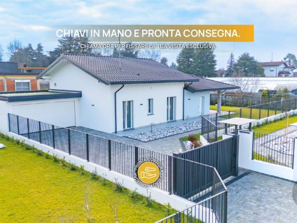 casa indipendente in vendita a Cairate