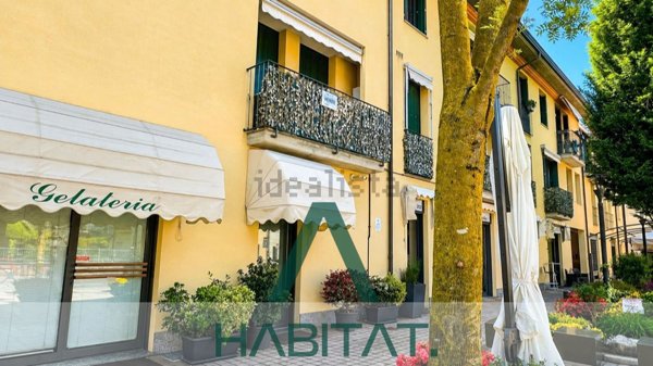 appartamento in vendita a Cairate in zona Bolladello