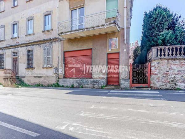negozio in vendita a Cairate in zona Bolladello