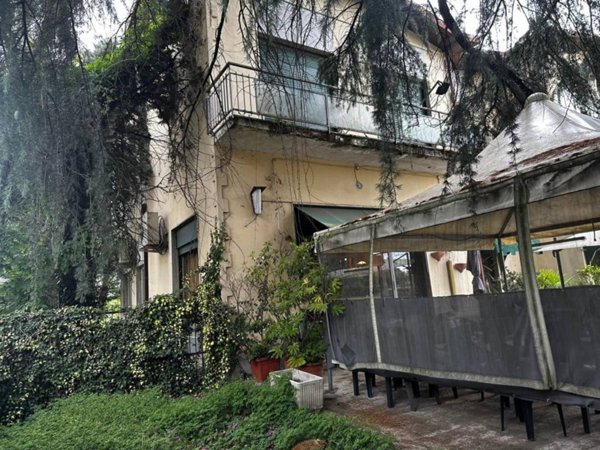 appartamento in vendita a Cairate