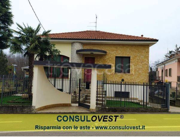 casa indipendente in vendita a Cairate