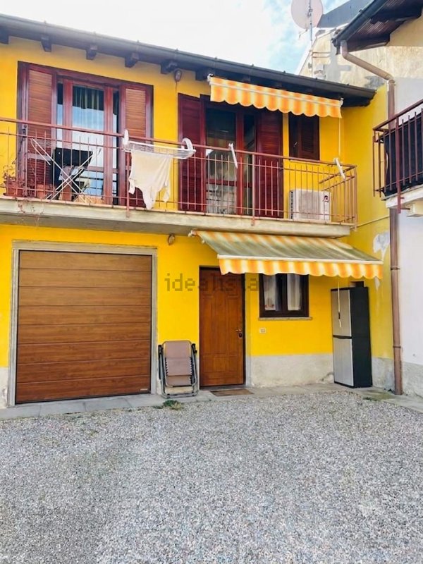 appartamento in vendita a Cairate