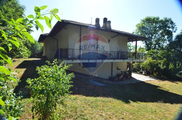 casa indipendente in vendita a Cantello in zona Gaggiolo