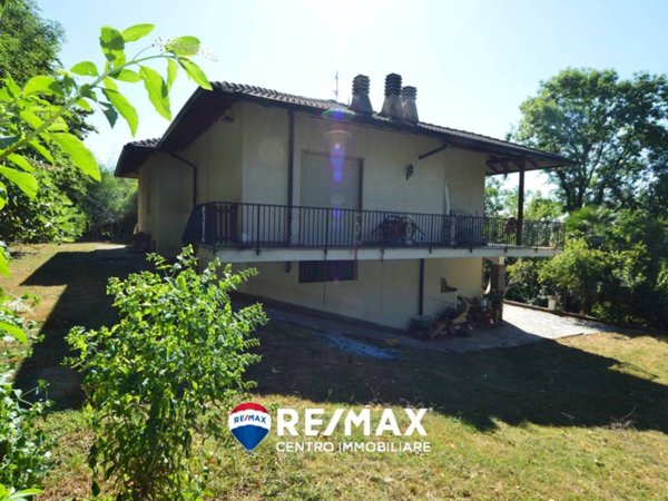 casa indipendente in vendita a Cantello in zona Gaggiolo