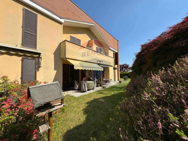 casa indipendente in vendita a Cantello