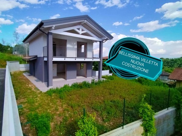 casa indipendente in vendita a Cantello