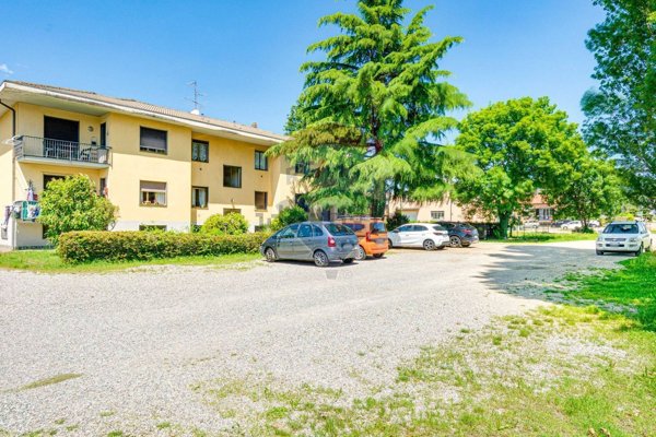 appartamento in vendita a Cantello in zona Gaggiolo