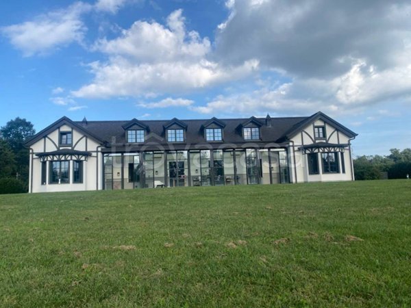 casa indipendente in vendita a Cantello