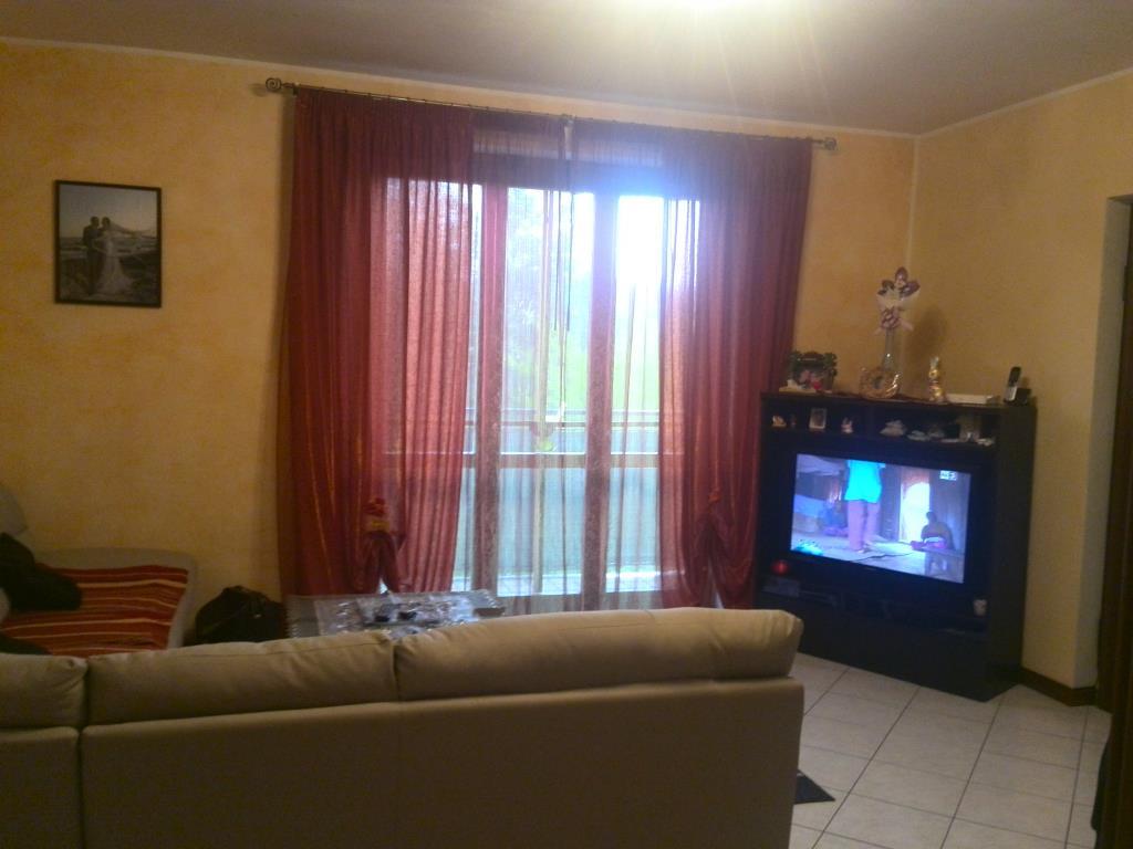 appartamento in vendita a Cantello in zona Gaggiolo