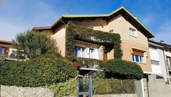 casa indipendente in vendita a Cantello