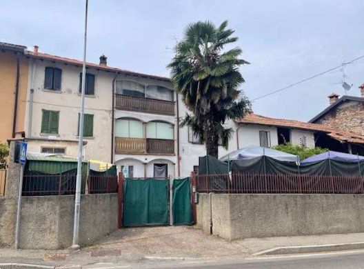 casa indipendente in vendita a Cantello